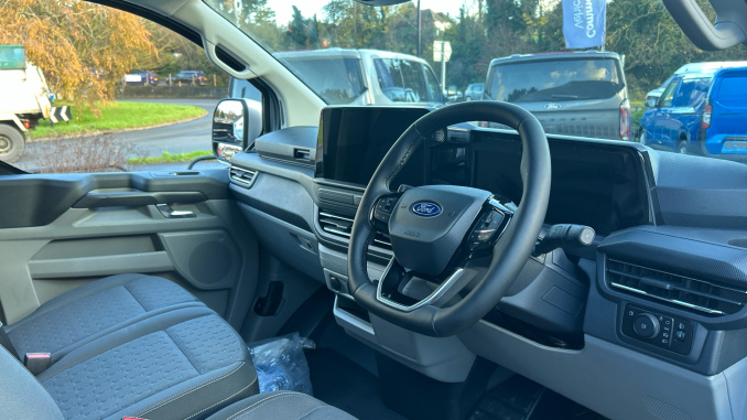 Ford Transit Custom 320 L1 Petrol Fwd 2.5 PHEV 232ps H1 Van Limited Auto - Image 16
